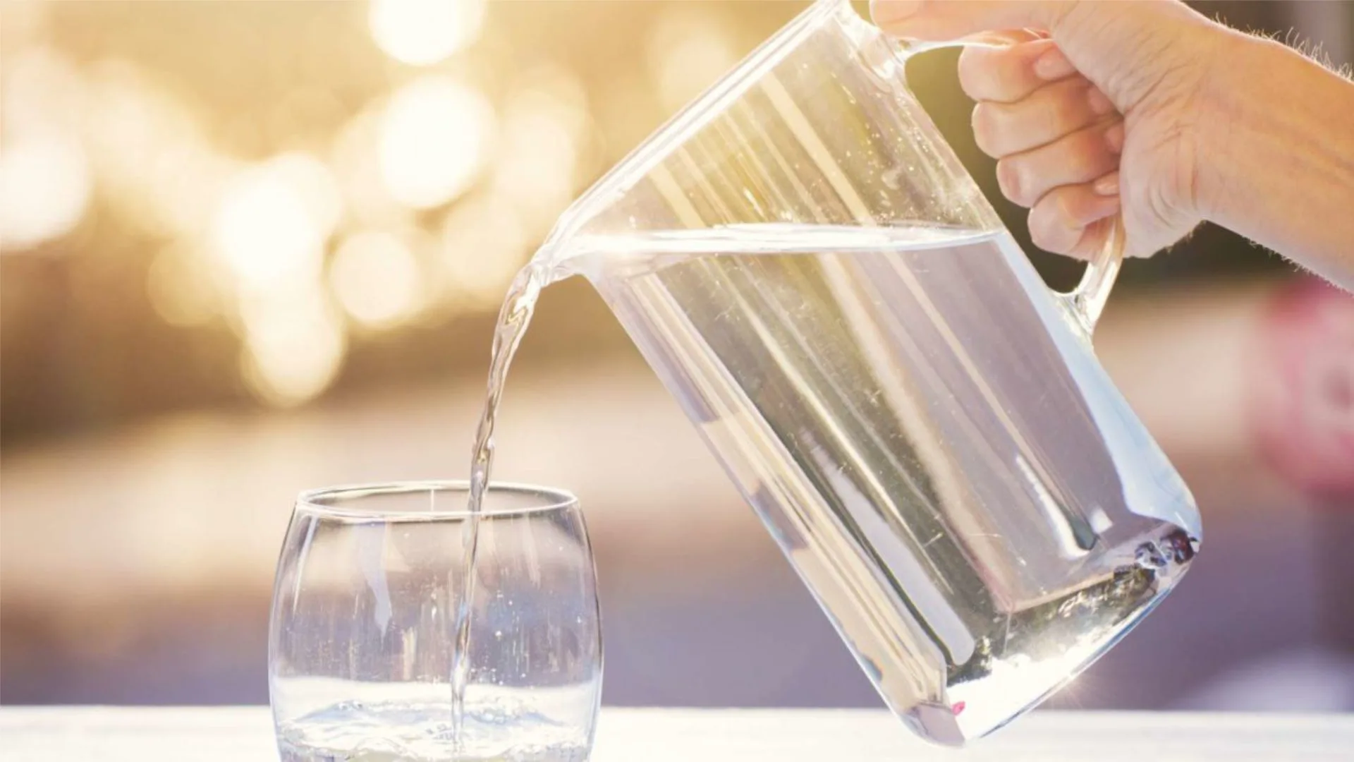 Camelotwater — οπτικά πρόκλησης