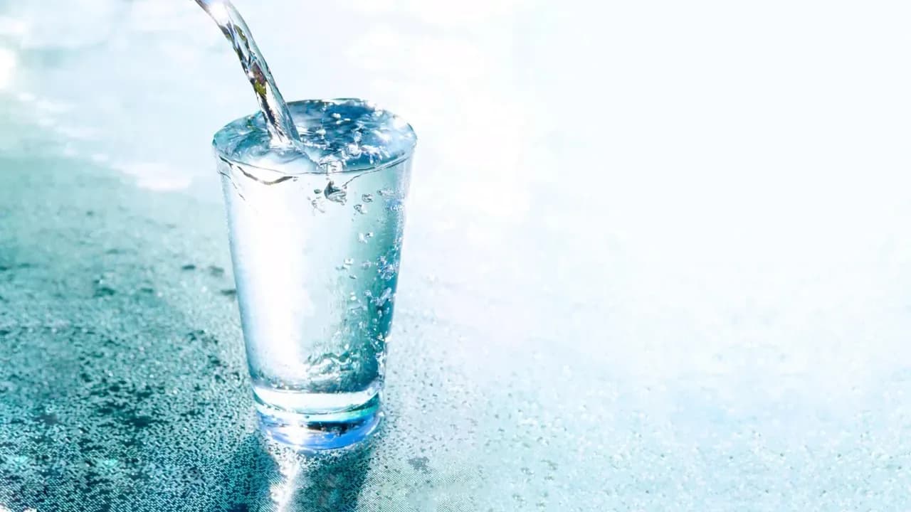 Camelotwater — οπτικό απόδοσης